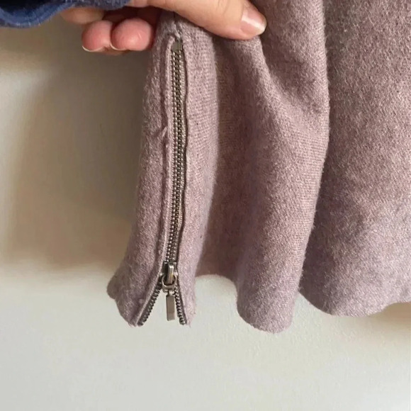 Tahari Mauve Mock Turtleneck Sweater - Picture 4 of 13